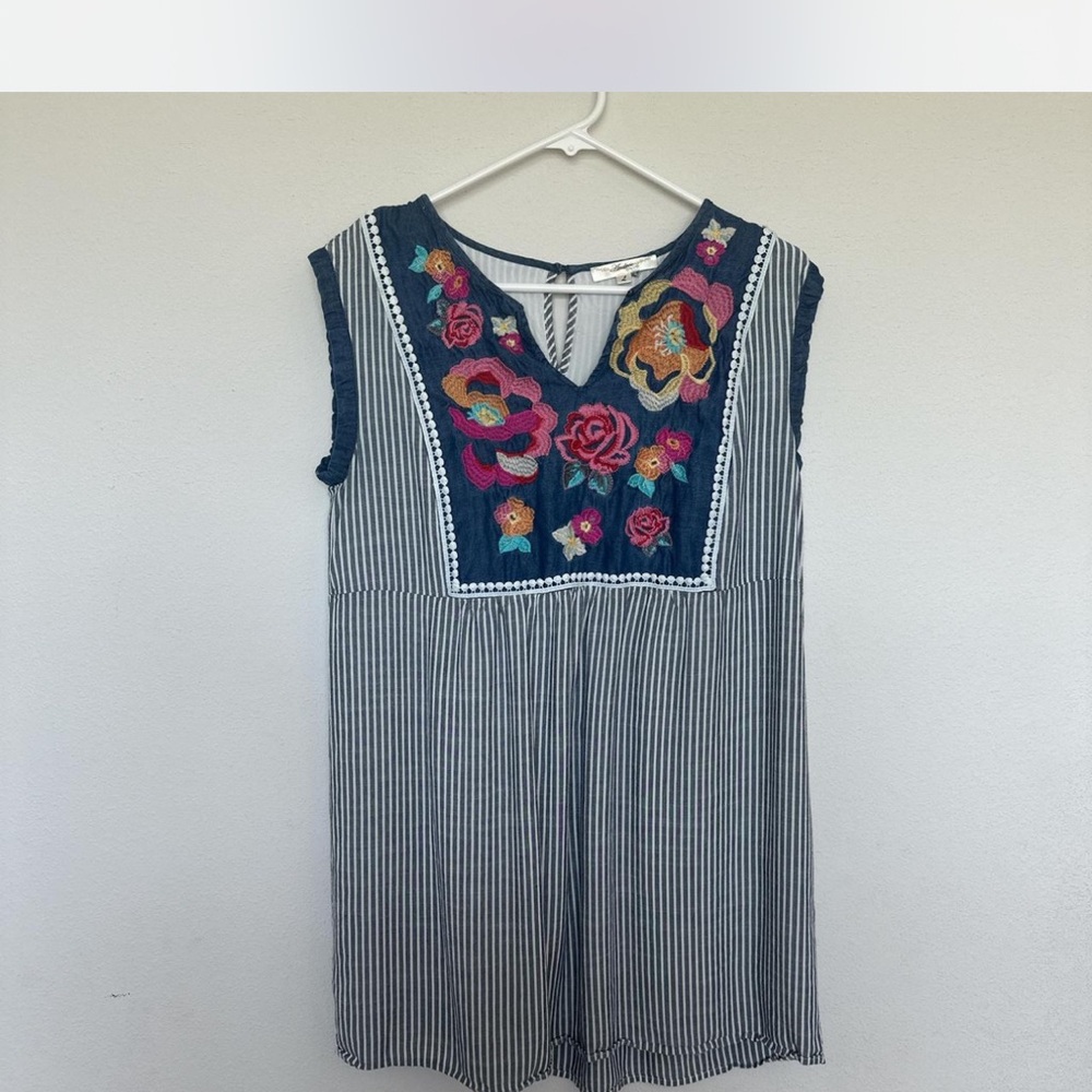 ANDREE BY UNIT Floral Embroidered Top with Stripes